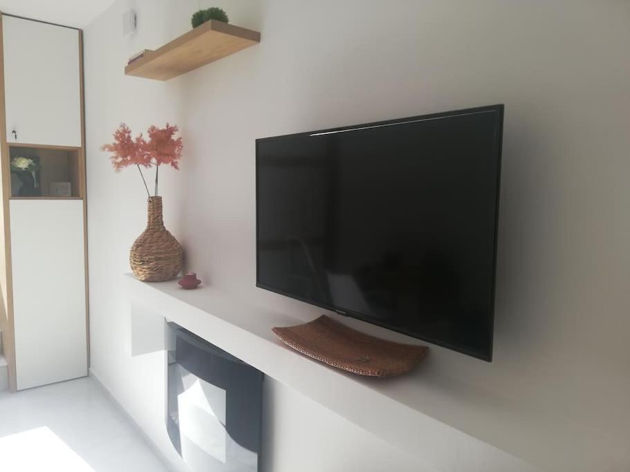 Brio Luxurious Urban Stay In Heraklio,Wifi,Αc Ираклион Экстерьер фото